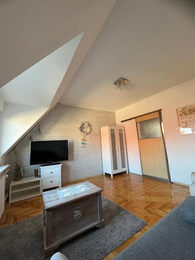 Apartament Kolobrzeska Mansarda, Narutowicza 8 Kolberg Exterior foto